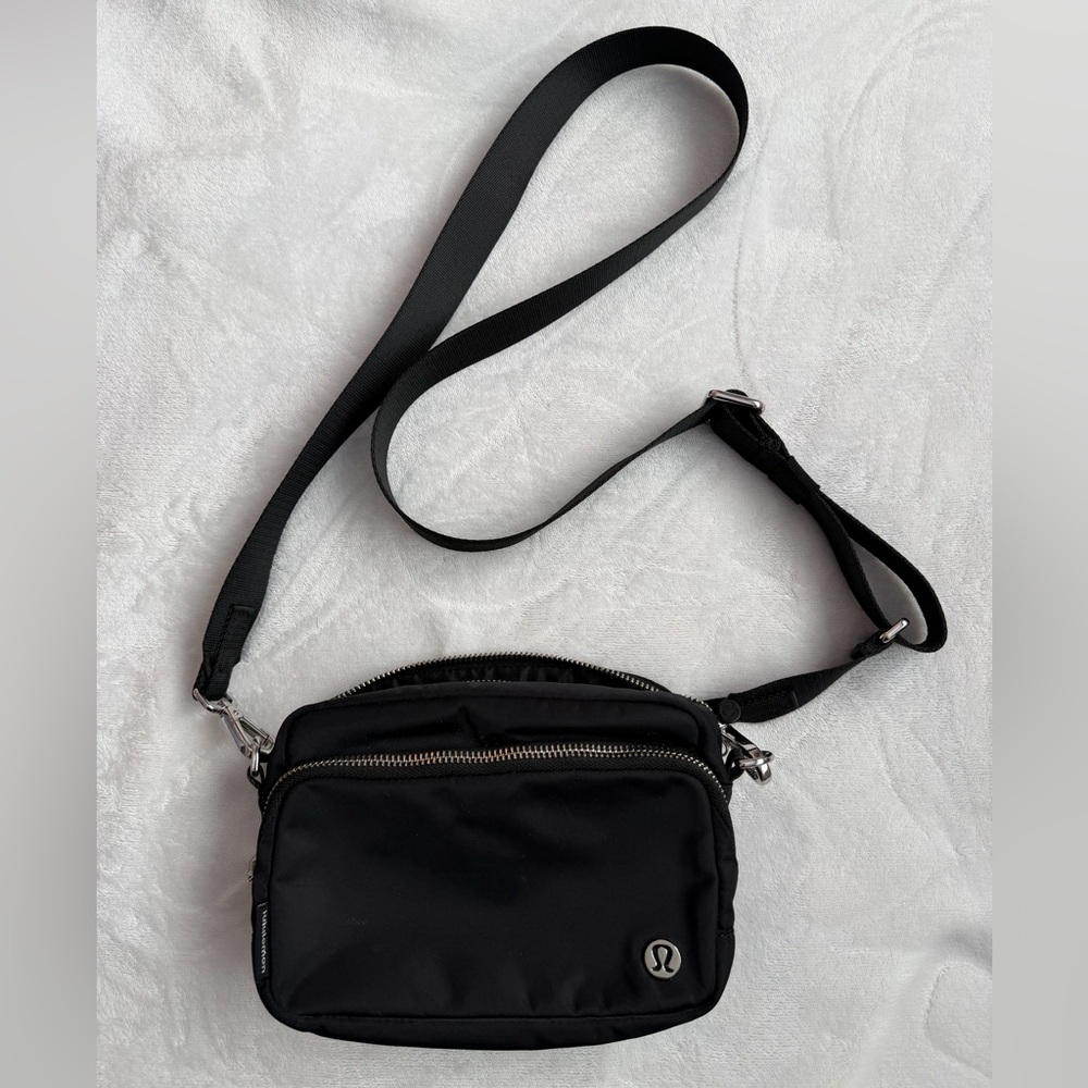 lululemon athletica Black Belt Bag